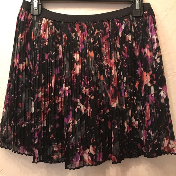Joe Benbasset Dresses & Skirts - Pleated mini skirt Joe Benbasset Dresses & Skirts - Pleated mini skirt